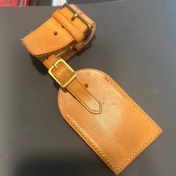 Louis Vuitton Brown Leather Bag Tag